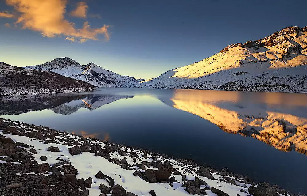 lago del Moncenisio in inverno